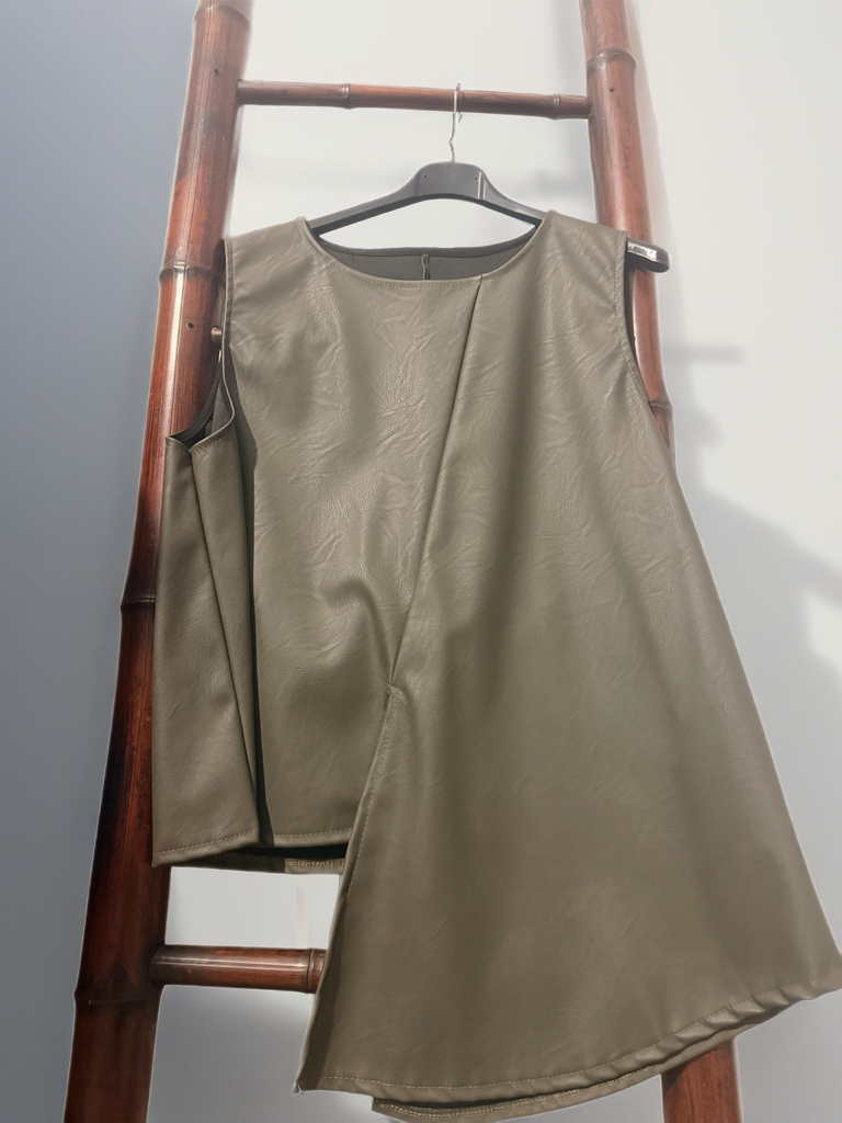 Top Smanicato ecoPelle